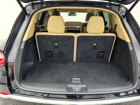 Used 2023 Acura MDX SH-AWD image 22
