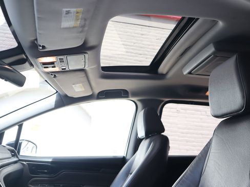 Used 2018 Honda Odyssey Elite image 44