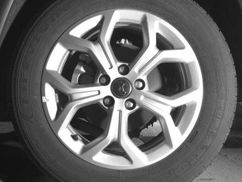 Used 2025 Jeep Compass Latitude image 14