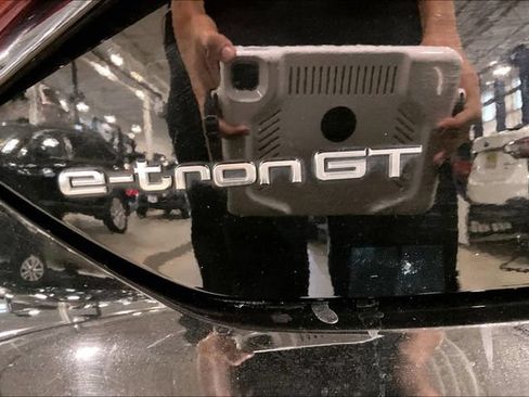 Certified 2023 Audi e-tron GT Premium Plus AWD/4WD image 8