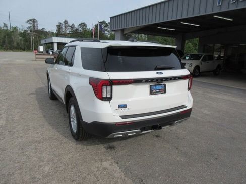 New 2026 Ford Explorer Active image 3