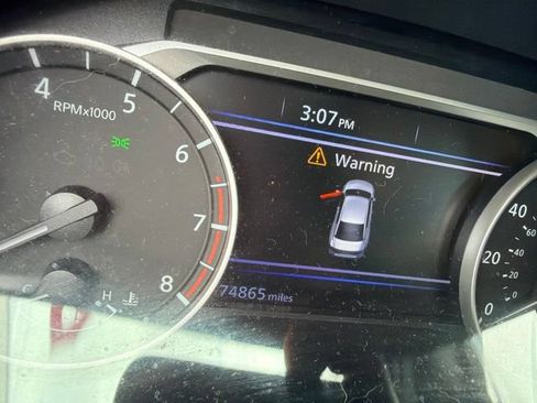 Used 2021 Nissan Altima 2.5 SV w/ SV Premium Package FWD image 10