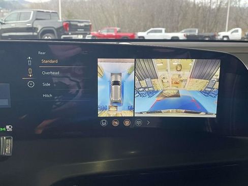 Used 2026 Cadillac Vistiq Sport image 23