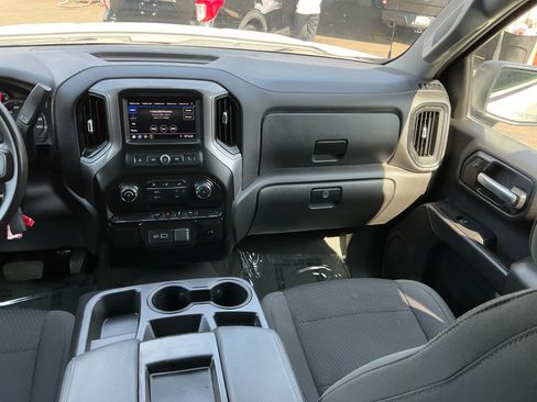 Used 2021 Chevrolet Silverado 1500 Custom image 16