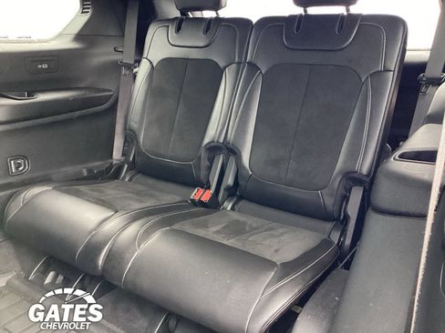 Used 2022 Jeep Grand Cherokee L Laredo AWD/4WD image 15