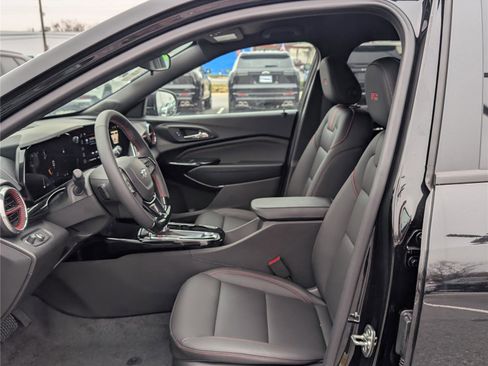 New 2026 Chevrolet Trax RS w/ Driver Confidence Package image 11