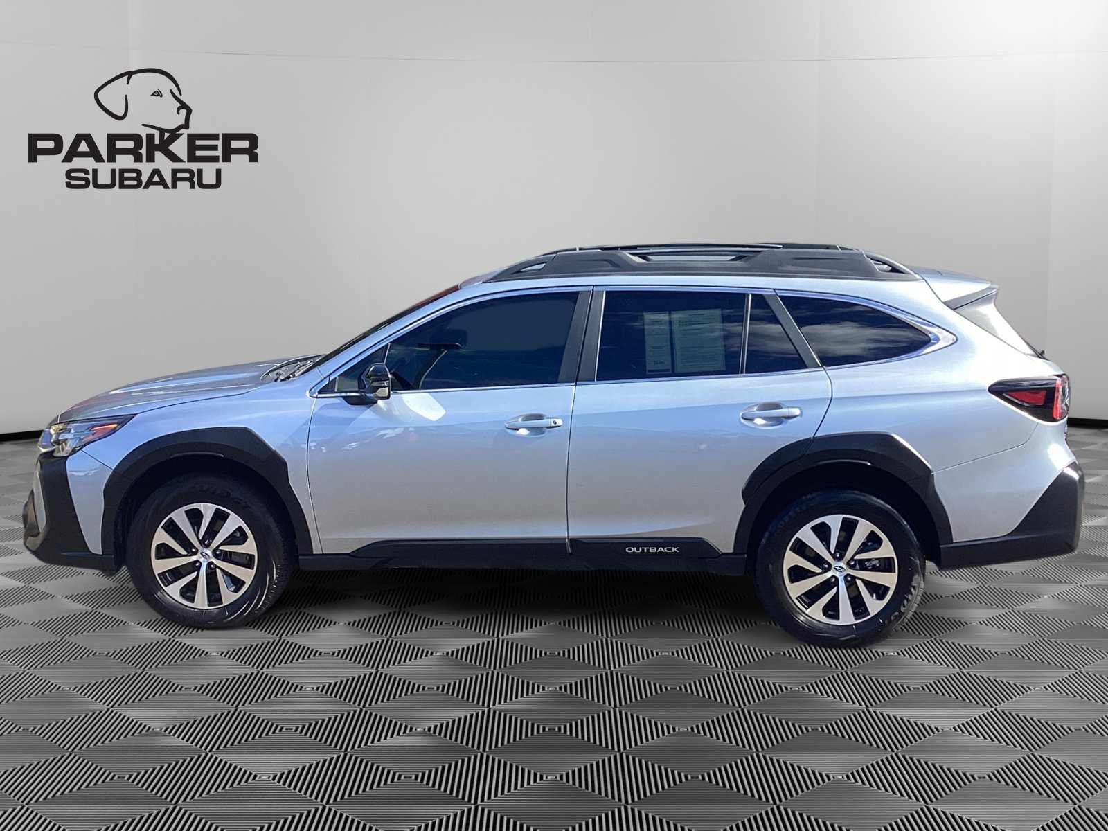 Certified 2024 Subaru Outback Premium AWD/4WD image 2