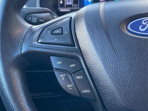 Used 2023 Ford Edge SE image 27