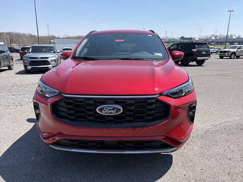 Used 2025 Ford Escape ST-Line Elite AWD/4WD image 2