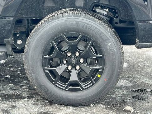 New 2025 Ford F150 Lightning XLT AWD/4WD image 9