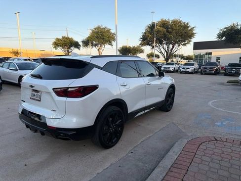 Used 2021 Chevrolet Blazer RS w/ Enhanced Convenience Package FWD image 5