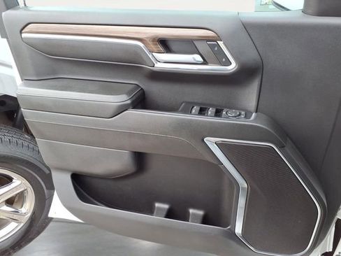 Used 2024 Chevrolet Silverado 1500 LT w/ Protection Package AWD/4WD image 11