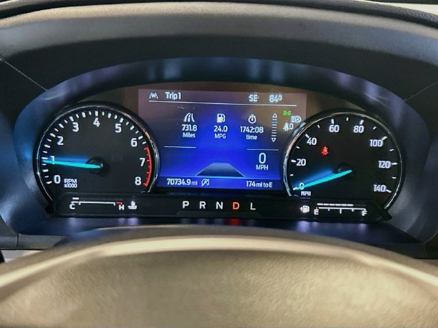Used 2024 Ford Explorer XLT AWD/4WD image 12