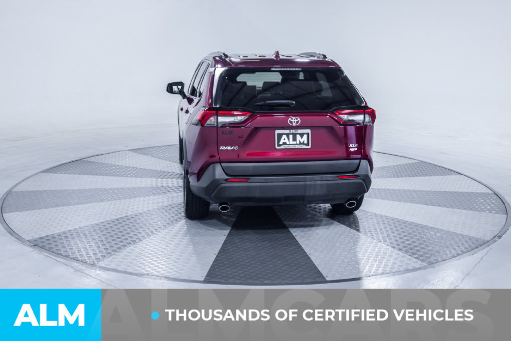 Used 2019 Toyota RAV4 XLE Premium w/ Advanced Technology Package AWD/4WD image 4