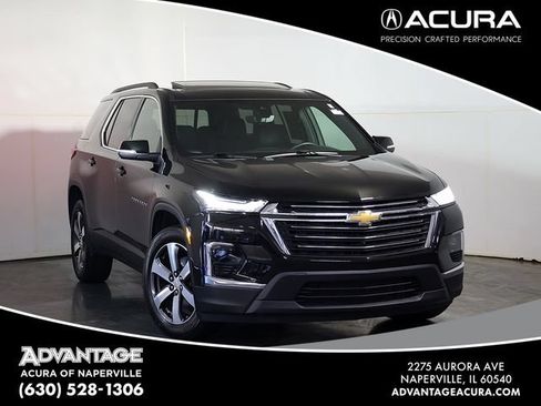 Used 2023 Chevrolet Traverse LT w/ LT Premium Package FWD image 1