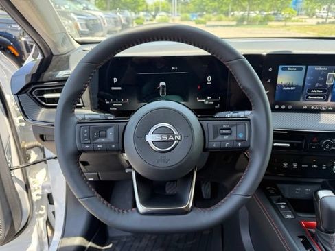 New 2026 Nissan Kicks SR AWD/4WD image 18