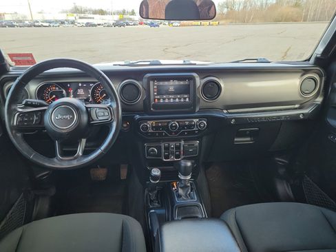 Used 2021 Jeep Wrangler Unlimited Sport image 18