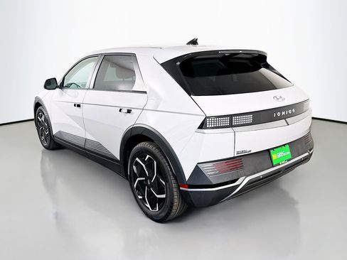 Used 2024 Hyundai Ioniq 5 SEL image 7