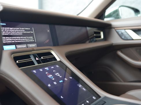 Certified 2025 Porsche Taycan 4 Cross Turismo image 22