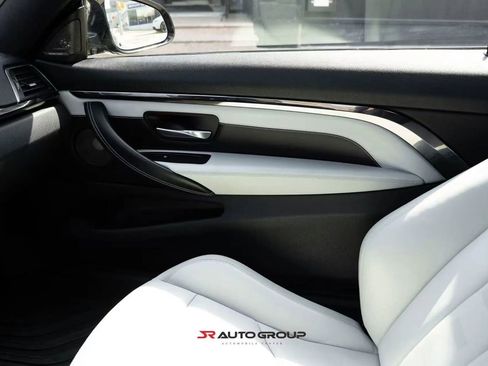 Used 2016 BMW M4 Coupe image 17