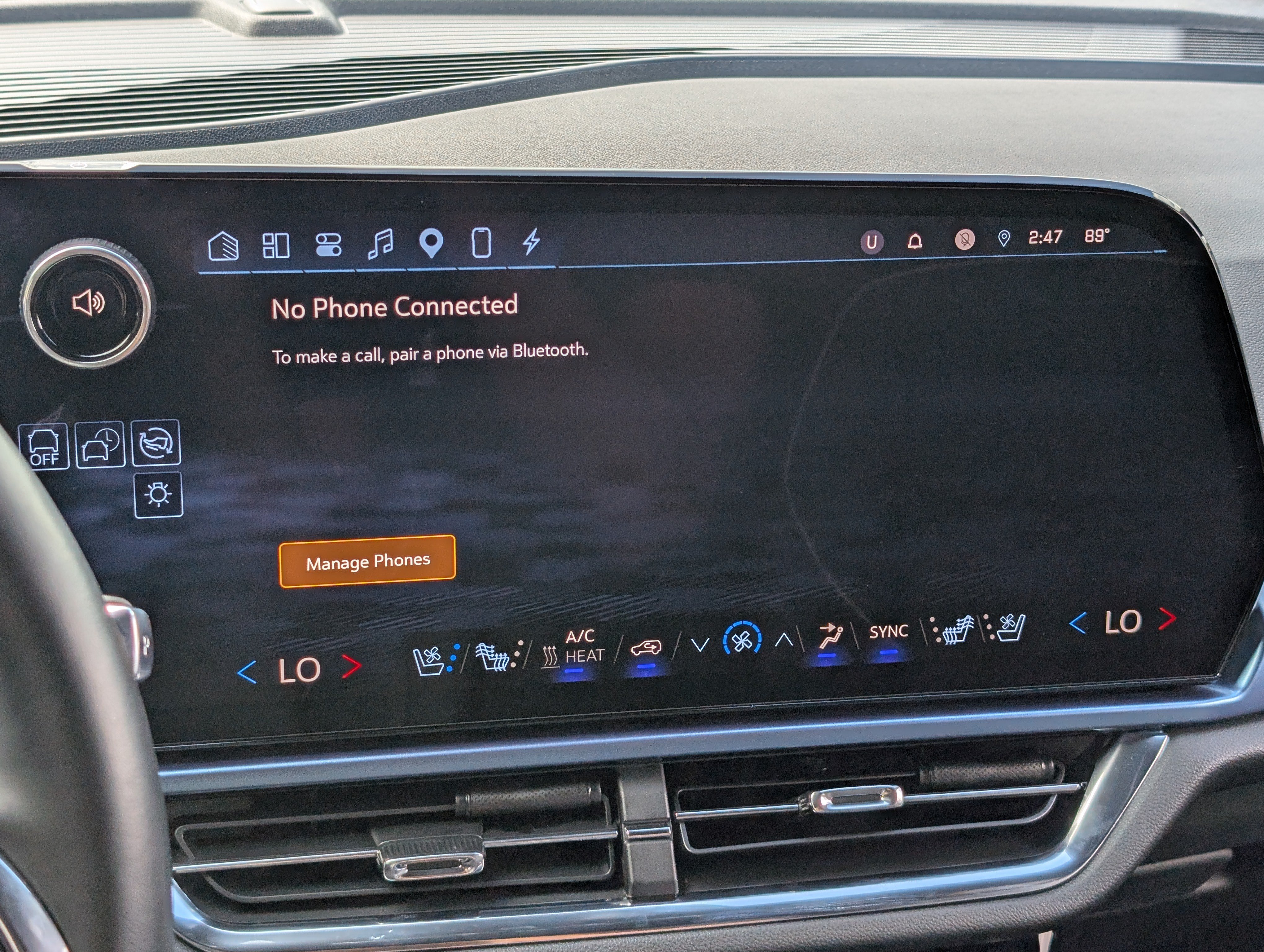 Used 2025 Chevrolet Equinox EV LT w/ Convenience Package II FWD image 29