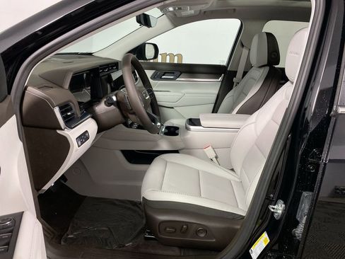 Used 2026 GMC Terrain Denali image 11