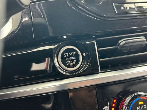 Used 2024 Nissan Pathfinder SL w/ SL Premium Package image 35