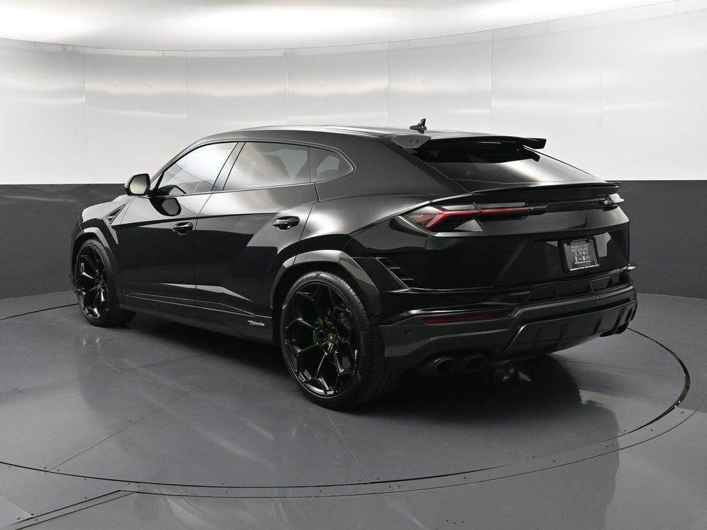 Used 2024 Lamborghini Urus Performante AWD/4WD image 3