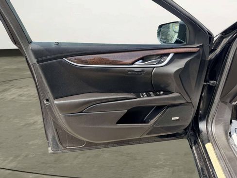 Used 2017 Cadillac XTS Luxury FWD image 13