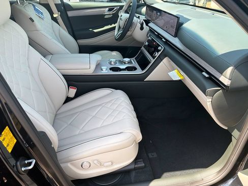 New 2026 Genesis GV80 3.5T Prestige AWD/4WD image 13