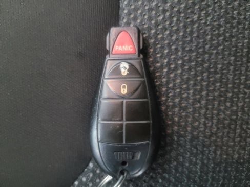 Used 2019 Jeep Cherokee Latitude w/ Popular Appearance Group image 32