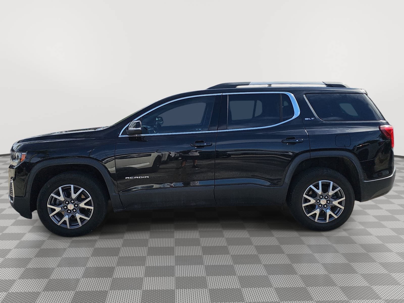 Used 2023 GMC Acadia SLT w/ Preferred Package FWD image 5