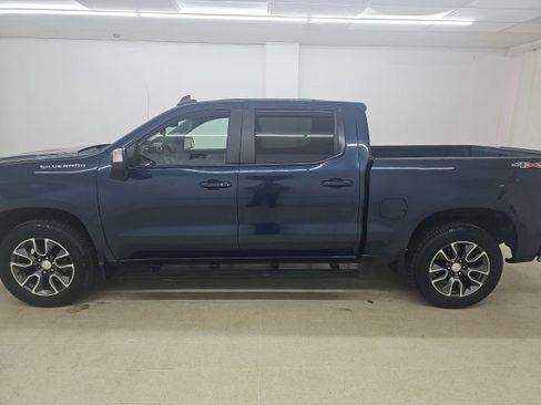 Used 2022 Chevrolet Silverado 1500 LT AWD/4WD image 18
