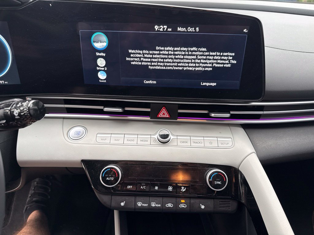 Used 2024 Hyundai Elantra Limited FWD image 18