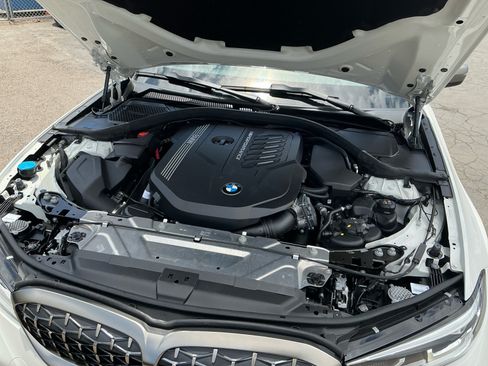 Used 2021 BMW M340i RWD image 23