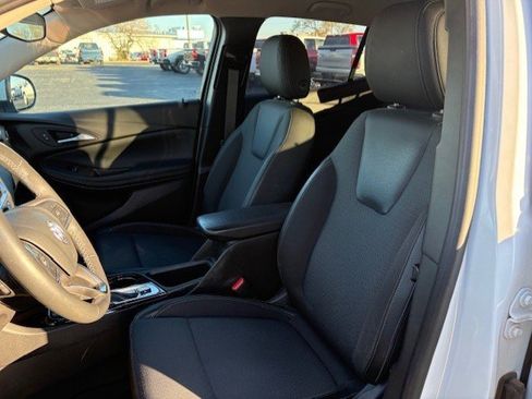 Used 2022 Buick Encore GX Select image 9