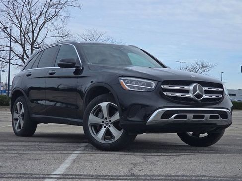 Certified 2022 Mercedes-Benz GLC 300 4MATIC image 2
