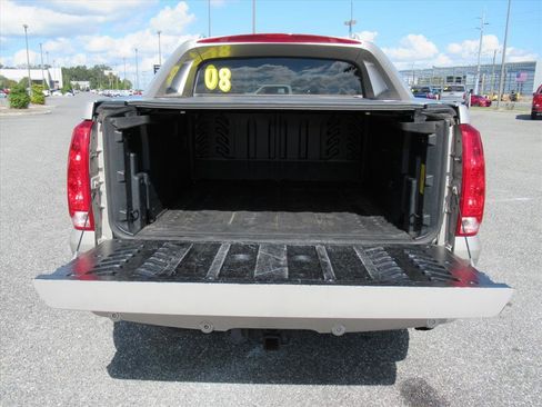 Used 2008 Cadillac Escalade EXT image 6