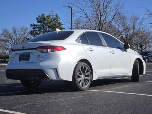 Used 2024 Toyota Corolla SE image 17