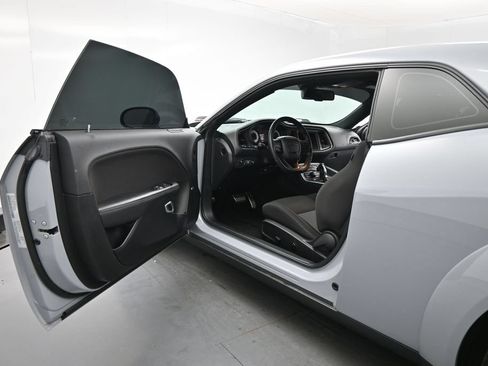 Used 2021 Dodge Challenger R/T Scat Pack RWD image 8