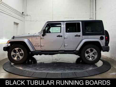 Used 2018 Jeep Wrangler Unlimited Sahara image 5