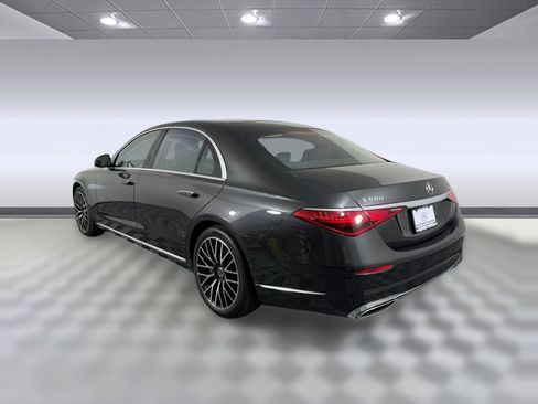 Used 2023 Mercedes-Benz S 580 4MATIC Sedan image 3