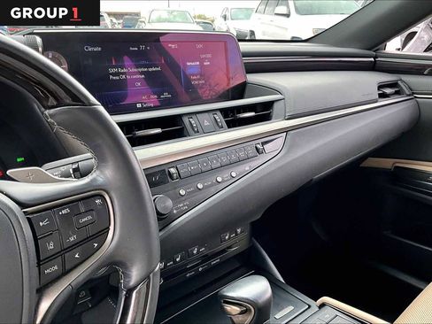 Used 2020 Lexus ES 350 w/ Premium Package image 5