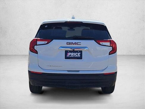 Used 2024 GMC Terrain SLE FWD image 7