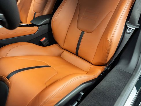 Used 2025 Lotus Emira image 23