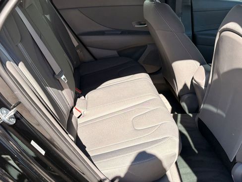 Used 2023 Hyundai Elantra SEL w/ Convenience Package image 24