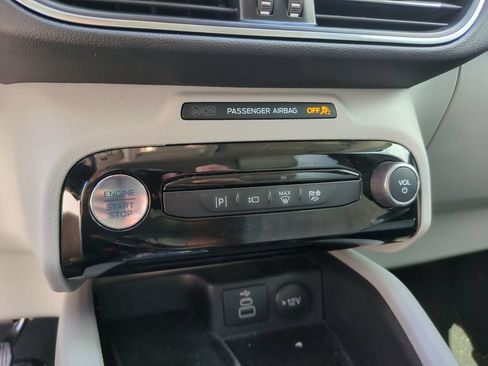 Used 2026 Ford Escape SE w/ PHEV Premium Package FWD image 24