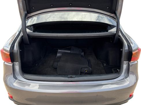 Used 2018 Lexus IS 300 F Sport image 19