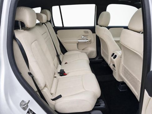New 2026 Mercedes-Benz GLB 250 4MATIC image 22
