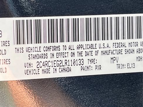Used 2020 Chrysler Pacifica Touring-L FWD image 23